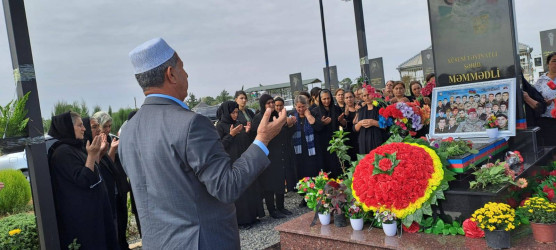 Bərdədə şəhid Məmmədli Namiq Ağamməd oğlunun ikinci ildönümü mərasimi keçirilib.