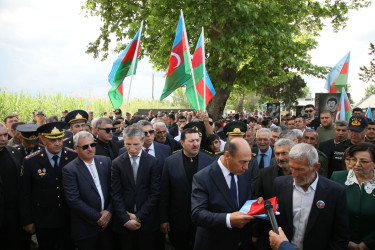 Bərdədə Birinci Qarabağ müharibəsinin itkin şəhidinin dəfn mərasimi keçirilmişdir