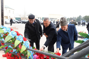 Bərdədə Xocalı Soyqırımının 34-cü ildönümü münasibətilə gülqoyma mərasimi keçirilmişdir