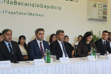 Bərdədə keçmiş məcburi köçkünlərə peşə hazırlığı üzrə sertifikatlar təqdim edilib
