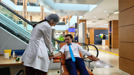 “ASAN Könüllüləri” Təşkilatının və Səhiyyə Nazirliyi Respublika Qan Bankının birgə təşkilatçılığı ilə “Konstitusiya və Suverenlik İli” çərçivəsində Bərdə regional "ASAN xidmət" mərkəzində qanvermə aksiyası baş tutub.