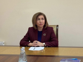 Ailə, Qadın və Uşaq Problemləri üzrə Dövlət Komitəsinin sədri Bahar Muradova Uşaq Səfirlər Məclisinin Bərdə rayonu üzrə nümayəndə və fəalları ilə görüşüb