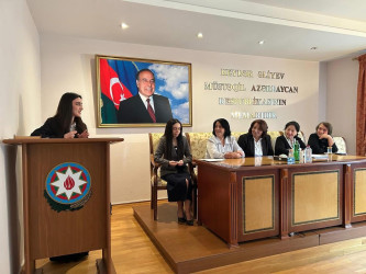 Bərdə Rayon İcra Hakimiyyəti yanında Ailə, Qadın və Uşaq Problemləri üzrə Komissiyanın təşkilatçılığı ilə Bərdə Rayon Heydər Əliyev Mərkəzində “Müasir Azərbaycan qadını siyasətdə” mövzusunda tədbir keçirildi