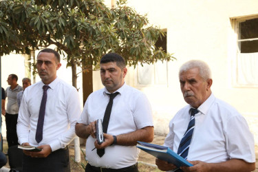 Bərdə rayon İcra Hakimiyyəti başçısının Mollalı kəndində səyyar qəbul-görüşü keçirilib