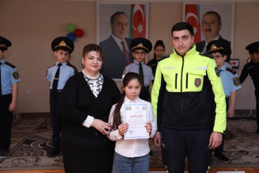 Bərdədə yol hərəkəti qaydalarına həsr olunmuş maarifləndirici tədbir keçirilib