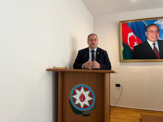 Qarabağ Regional Mədəniyyət İdarəsinin tabeliyində fəaliyyət göstərən Bərdə rayon Heydər Əliyev Mərkəzində 8 Mart – Beynəlxalq Qadınlar Günü münasibətilə “Heydər Əliyev və dövlət qadın siyasəti” mövzusunda tədbir keçirilmişdir