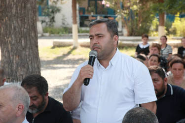 Bərdə Rayon İcra Hakimiyyəti başçısının Hacallı kəndində səyyar qəbul-görüşü keçirilib.