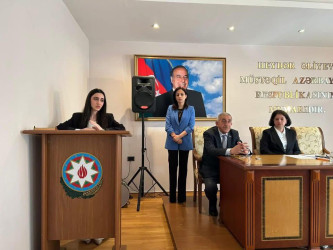 Qarabağ Regional Mədəniyyət İdarəsinin tabeliyində fəaliyyət göstərən Bərdə rayon Heydər Əliyev Mərkəzində 16 mart 2026-cı il tarixində “Heydər Əliyev və milli-mənəvi dəyərlərimiz” mövzusunda tədbir keçirilib.