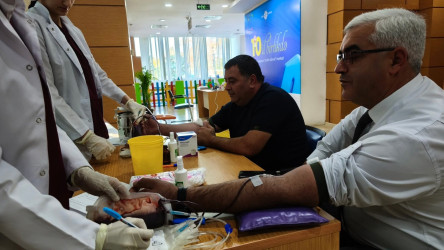 “ASAN Könüllüləri” Təşkilatının və Səhiyyə Nazirliyi Respublika Qan Bankının birgə təşkilatçılığı ilə “Konstitusiya və Suverenlik İli” çərçivəsində Bərdə regional "ASAN xidmət" mərkəzində qanvermə aksiyası baş tutub.