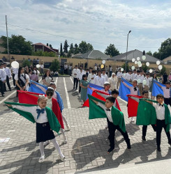 Bu gün Bərdə rayonunun ümumtəhsil məktəblərində "Son zəng" tədbirləri keçirilib