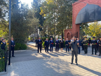 Bərdə rayonunda 8 Noyabr-Zəfər Gününün 5-ci ildönümü münasibətilə Şəhidlər xiyabanı ziyarət olunub.