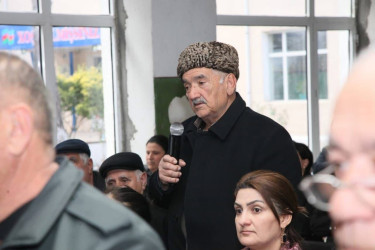 Bərdə rayon İcra Hakimiyyəti başçısının Xəsili kəndində səyyar qəbul-görüşü keçirilib