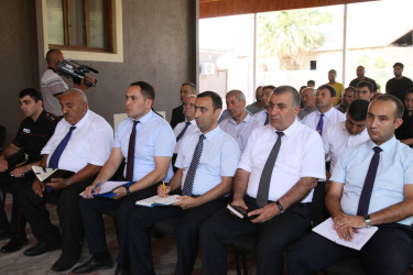 Bərdə rayon İcra Hakimiyyəti başçısının Bayramlı kəndində səyyar qəbul-görüşü keçirilib