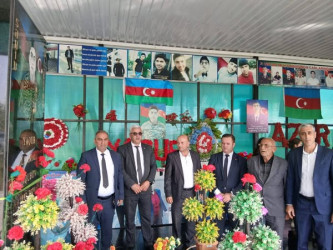 2020-ci il sentyabrın 27-də Ermənistan ordusunun genişmiqyaslı təxribatlarına qarşı başlanan Vətən müharibəsi zamanı qəhrəmancasına həlak olmuş Bərdə rayonundan olan şəhidlərin beşinci ildönümü münasibətilə əziz xatirələri yad olunub, məzarları üzərinə tər gül dəstələri düzülüb.