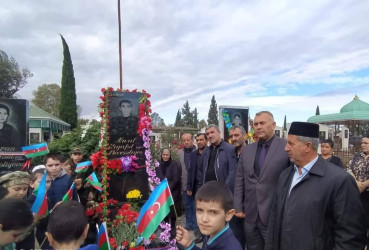 Bərdədə 44 günlük Vətən müharibəsi şəhidlərinin dördüncü ildönümü mərasimi keçirilib.