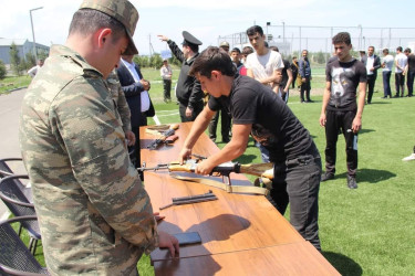 "Şahin” hərbi-idman oyunlarının Qarabağ zona mərhələsində Bərdə rayonunu təmsil edən Y.Kərimov adına Yeni Daşkənd kənd tam orta məktəbin komandası birinci yeri tutaraq final mərhələsinə vəsiqə qazanmışdır.