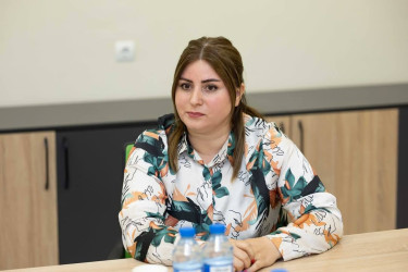 Əmək və Əhalinin Sosial Müdafiəsi Nazirliyinin Aparatının rəhbəri Fuad Musayev aprelin 24-də Bərdə rayonunda sakinləri qəbul edib.