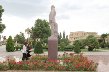 Bərdədə Dövlət Qulluqçularının Peşə Bayramı Günü  qeyd olunmuşdur