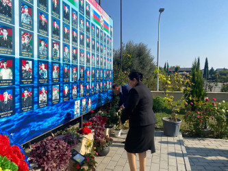 Bərdə rayonunda 8 Noyabr-Zəfər Gününün 5-ci ildönümü münasibətilə Şəhidlər xiyabanı ziyarət olunub.