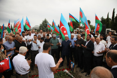 1 il əvvəl itkin düşmüş Zeynalova Təranə Davud qızının nəşinin qalıqları Bərdə rayonunda torpağa tapşırılıb