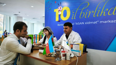 “ASAN Könüllüləri” Təşkilatının və Səhiyyə Nazirliyi Respublika Qan Bankının birgə təşkilatçılığı ilə “Konstitusiya və Suverenlik İli” çərçivəsində Bərdə regional "ASAN xidmət" mərkəzində qanvermə aksiyası baş tutub.