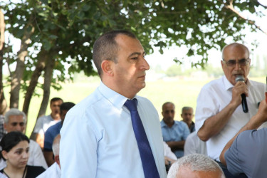 Bərdə rayon İcra Hakimiyyəti başçısının Körpüsındıran  kəndində səyyar qəbul-görüşü keçirilib.