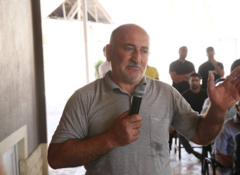 Bərdə rayon İcra Hakimiyyəti başçısının Bayramlı kəndində səyyar qəbul-görüşü keçirilib
