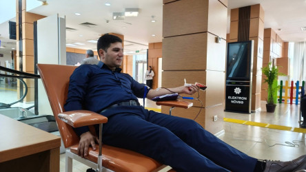 “ASAN Könüllüləri” Təşkilatının və Səhiyyə Nazirliyi Respublika Qan Bankının birgə təşkilatçılığı ilə “Konstitusiya və Suverenlik İli” çərçivəsində Bərdə regional "ASAN xidmət" mərkəzində qanvermə aksiyası baş tutub.