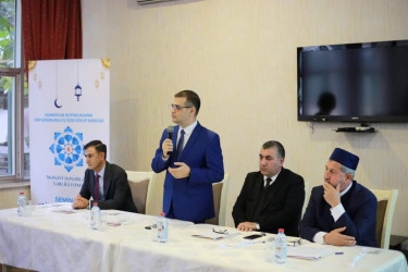 Bərdə rayonunda “Din və həmrəylik” adlı üçgünlük seminar öz işinə başlayıb.