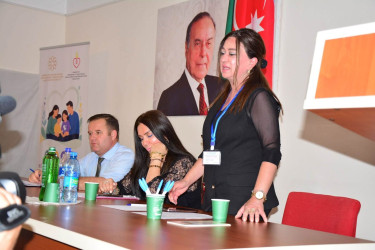 Bərdədə “Könüldə Nur” Kimsəsizlərin və Xüsusi Qayğıya Ehtiyacı Olanların Sosial İnkişafına Dəstək İctimai Birliyi tərəfindən  “Xüsusi qayğıya ehtiyacı olan uşaqların valideynləri üçün maarifləndirmə” layihəsi çərçivəsində  maarifləndirici tədbir təşkil olunub