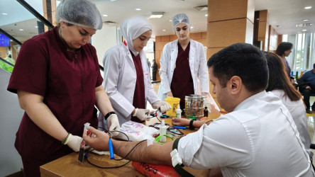 “ASAN Könüllüləri” Təşkilatının və Səhiyyə Nazirliyi Respublika Qan Bankının birgə təşkilatçılığı ilə “Konstitusiya və Suverenlik İli” çərçivəsində Bərdə regional "ASAN xidmət" mərkəzində qanvermə aksiyası baş tutub.