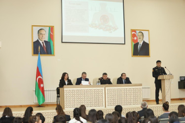 Bərdə şəhər Milli Qəhrəman Elgiz Kərimov adına 4 nömrəli tam orta məktəbdə Bərdə  rayon Polis Şöbəsinin  təşəbbüsü ilə "Narkomaniyaya yox, erkən nikaha qarşı mübarizə" mövzusunda təbliğat xarakterli tədbir keçirilib.