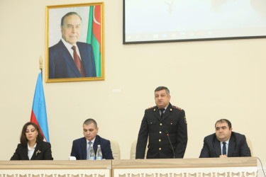 Bərdə şəhər Milli Qəhrəman Elgiz Kərimov adına 4 nömrəli tam orta məktəbdə Bərdə  rayon Polis Şöbəsinin  təşəbbüsü ilə "Narkomaniyaya yox, erkən nikaha qarşı mübarizə" mövzusunda təbliğat xarakterli tədbir keçirilib.