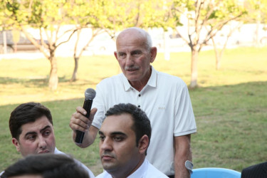 Bərdə Rayon İcra Hakimiyyəti başçısının Lənbəran kəndində səyyar qəbul-görüşü keçirilib