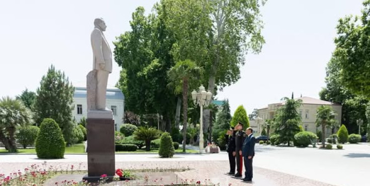 Daxili işlər naziri general-polkovnik Vilayət Eyvazov Bərdə Rayon Polis Şöbəsində növbəti vətəndaş qəbulu və sıra baxışı keçirib.
