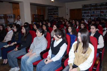 30.10.2025-ci ildə Dini Qurumlarla İş üzrə Dövlət Komitəsinin (DQİDK) Yevlax regional bölməsi, Qarabağ Regional Gənclər və İdman İdarəsinin Bərdə rayonu üzrə gənclər və idman sektoru və Bərdə Dövlət İdarəetmə və Texnologiya Kollecinin birgə təşkilatçılığı ilə Bərdə Dövlət İdarəetmə və Texnologiya Kollecində “Möhkəm ailə münasibətlərinin əsası: gender bərabərliyi və qarşılıqlı hörmət” adlı mövzuda seminar keçirilib.