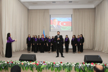 Bərdədə Ümummilli Lider Heydər Əliyevin anadan olmasının 103-cü ildönümünə həsr olunmuş “Müasir müstəqil Azərbaycan dövləti Ulu Öndər Heydər Əliyevin şah əsəridir!” adlı tədbir keçirilib