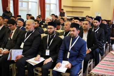 Bərdə rayonunda “Din və həmrəylik” adlı üçgünlük seminar öz işinə başlayıb.