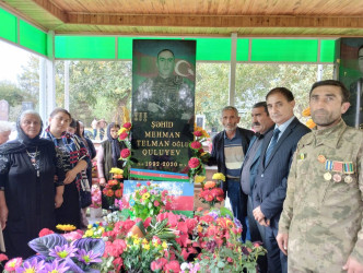 2020-ci il sentyabrın 27-də Ermənistan ordusunun genişmiqyaslı təxribatlarına qarşı başlanan Vətən müharibəsi zamanı qəhrəmancasına həlak olmuş Bərdə rayonundan olan şəhidlərin beşinci ildönümü münasibətilə əziz xatirələri yad olunub, məzarları üzərinə tər gül dəstələri düzülüb.