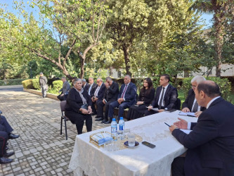 Bərdə Rayon İcra Hakimiyyətinin başçısı Vidadi İsayev növbəti vətəndaş qəbulu keçirib