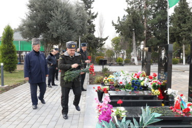 Bərdədə 13 Fevral –Səfərbərlik və Hərbi Xidmətə Çağırış üzrə Dövlət Xidmətinin yaradılması günü münasibəti ilə gülqoyma mərasimi keçirilib.
