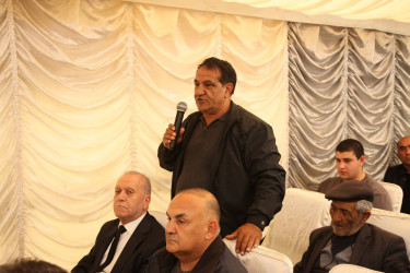 Bərdə rayon İcra Hakimiyyəti başçısının Böyük Qacar kəndində səyyar qəbul-görüşü keçirilib