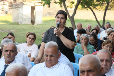 Bərdə Rayon İcra Hakimiyyəti başçısının Lənbəran kəndində səyyar qəbul-görüşü keçirilib