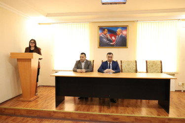 Bərdədə “Dövlət idarəçiliyində və mediada Azərbaycan ədəbi dilinin düzgün tətbiqi” mövzusunda maarifləndirici tədbir keçirildi