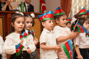 Mayın 28-də müsəlman Şərqində ilk dünyəvi demokratik dövlət olan Azərbaycan Xalq Cümhuriyyətinin yaranmasının 107-ci ildönümüdür.