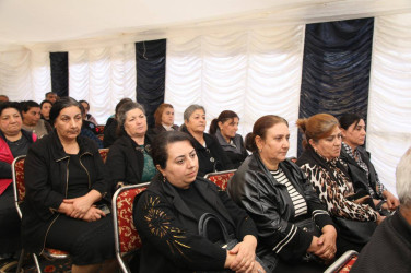 Bərdə rayon İcra Hakimiyyəti başçısının Sərkarlar kəndində səyyar qəbul-görüşü keçirilib